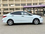 Hyundai Accent-4