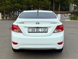 Hyundai Accent-9