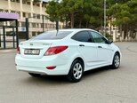 Hyundai Accent-7