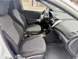 Hyundai Accent-13