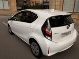 Toyota Aqua-12