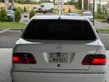 Mercedes E 240-12