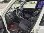 Mitsubishi Pajero io-9