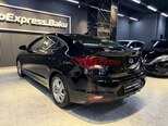 Hyundai Elantra-2