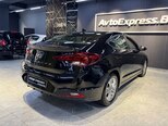 Hyundai Elantra-4