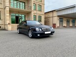 Mercedes E 320-3