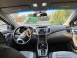 Hyundai Elantra-3