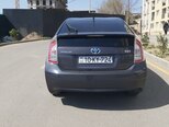 Toyota Prius-16