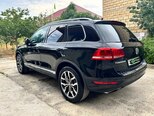 Volkswagen Touareg-2
