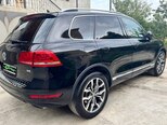 Volkswagen Touareg-3