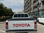 Toyota Hilux-5