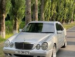 Mercedes E 240-9