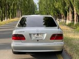 Mercedes E 240-8