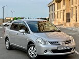 Nissan Tiida-2