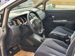 Nissan Tiida-21