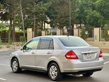 Nissan Tiida-15