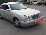Mercedes E 240-6