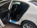 Volkswagen Passat-5
