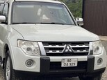 Mitsubishi Pajero-1