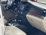 Mitsubishi Pajero-6