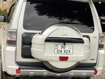 Mitsubishi Pajero-4