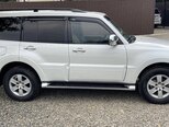 Mitsubishi Pajero-7