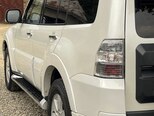 Mitsubishi Pajero-8