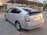 Toyota Prius-5