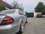 Mercedes E 240-4