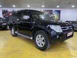 Mitsubishi Pajero-3
