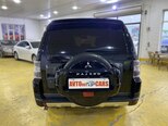 Mitsubishi Pajero-10