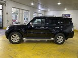Mitsubishi Pajero-7