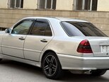 Mercedes C 200-7