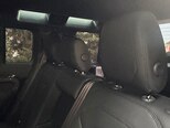 Land Rover Defender-7