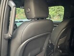 Land Rover Defender-8