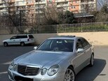 Mercedes E 220-1