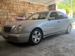 Mercedes E 230-6