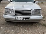 Mercedes 200 E-1