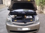 Toyota Prius-16