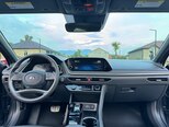 Hyundai Sonata-12