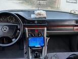 Mercedes 200 D-11