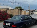 Mercedes 200 D-6