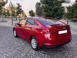 Hyundai Accent-12