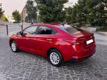 Hyundai Accent-14