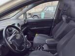Kia Carens-9
