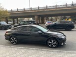 Hyundai Elantra-10