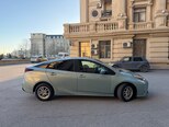 Toyota Prius-4
