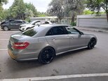 Mercedes E 220-4