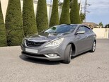 Hyundai Sonata-6