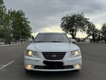 Hyundai Sonata-1